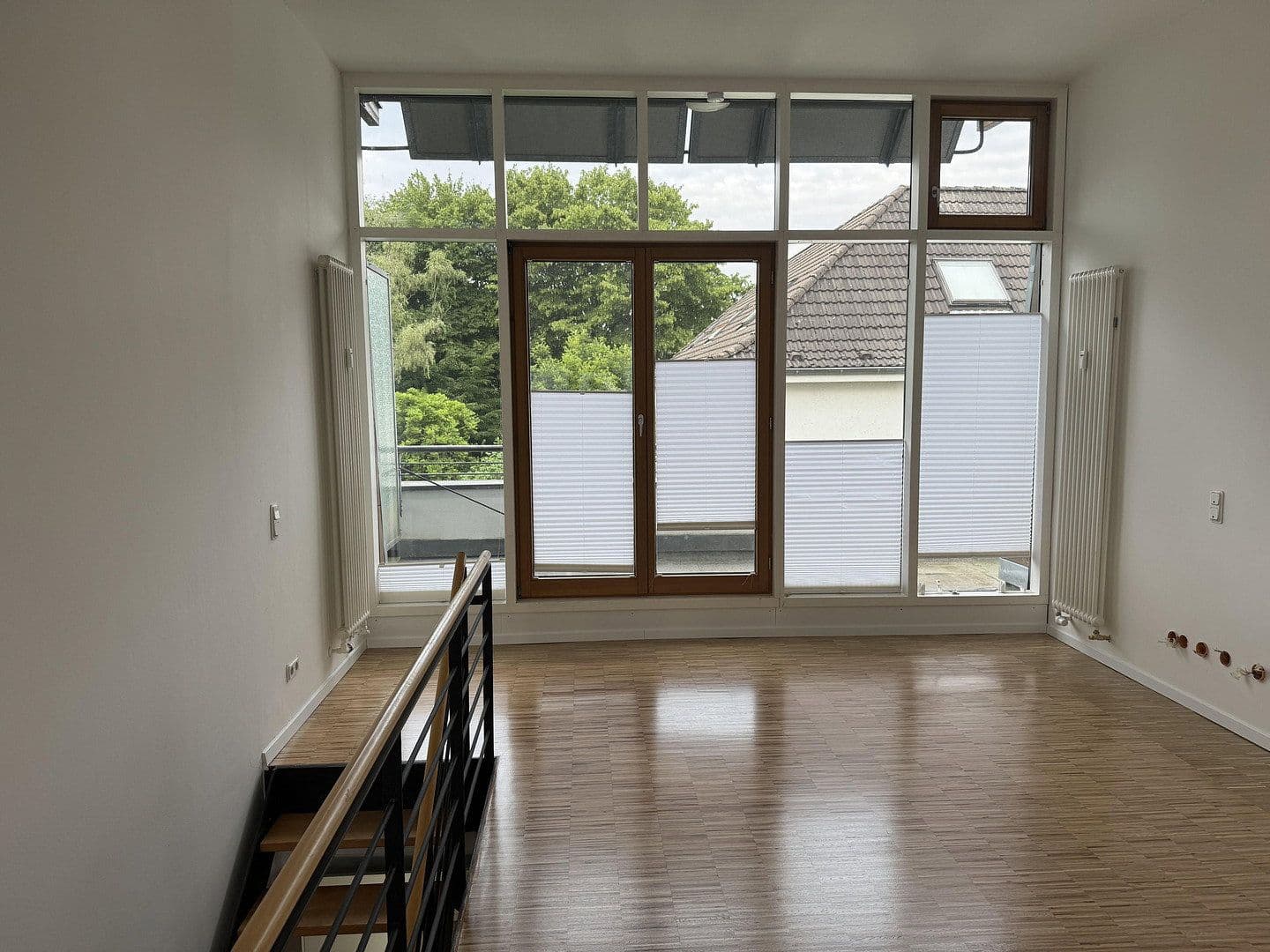 Pronájem bytu 2+1 95 m², Köln, Severní Porýní-Vestfálsko Pronájem bytu 2+1 95 m², Köln, Severní Porýní-Vestfálsko