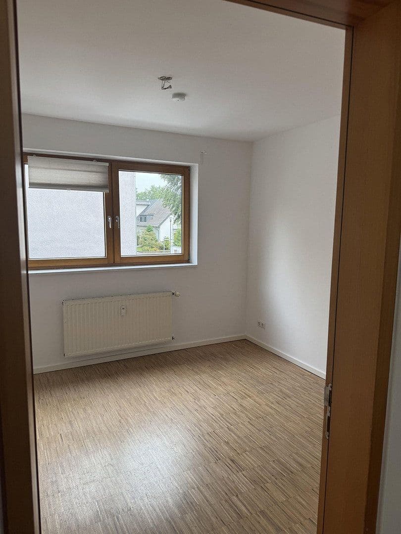 Pronájem bytu 2+1 95 m², Köln, Severní Porýní-Vestfálsko Pronájem bytu 2+1 95 m², Köln, Severní Porýní-Vestfálsko