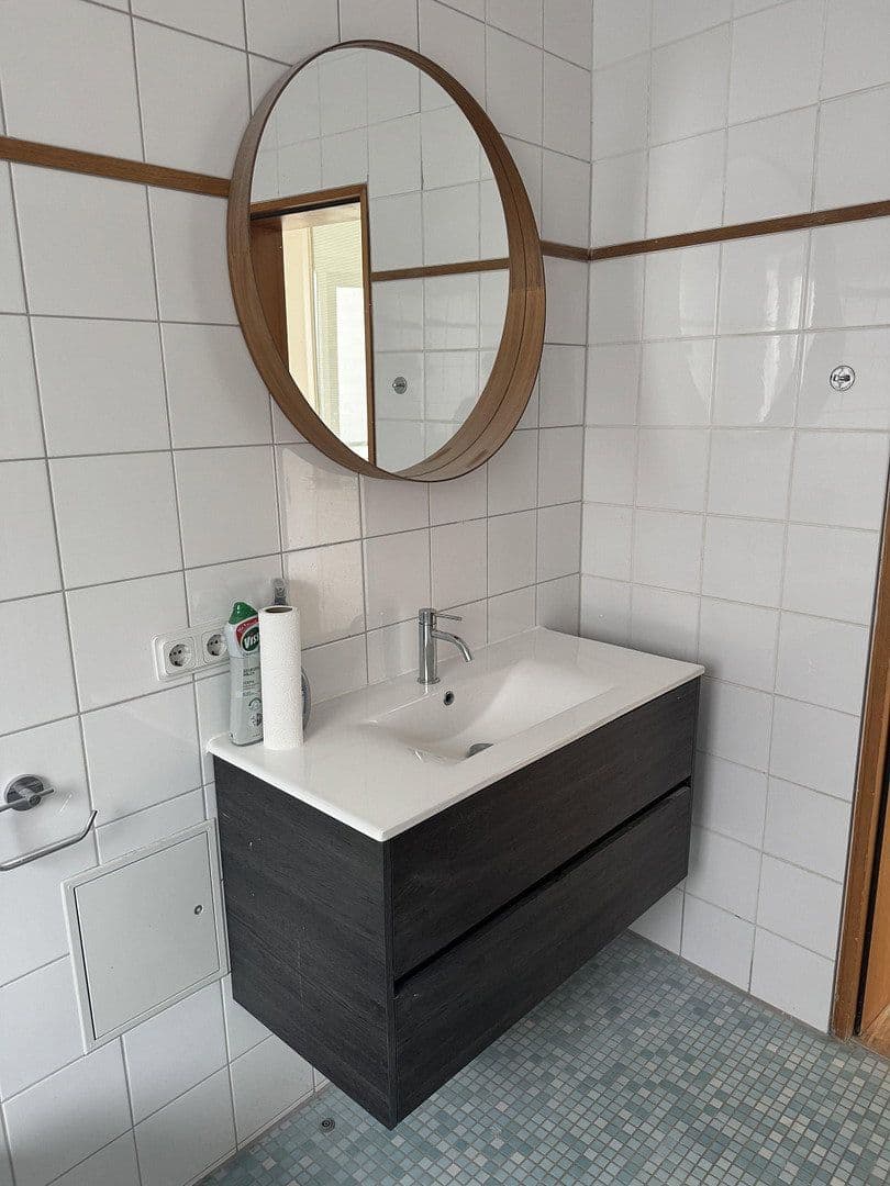 Pronájem bytu 2+1 95 m², Köln, Severní Porýní-Vestfálsko Pronájem bytu 2+1 95 m², Köln, Severní Porýní-Vestfálsko