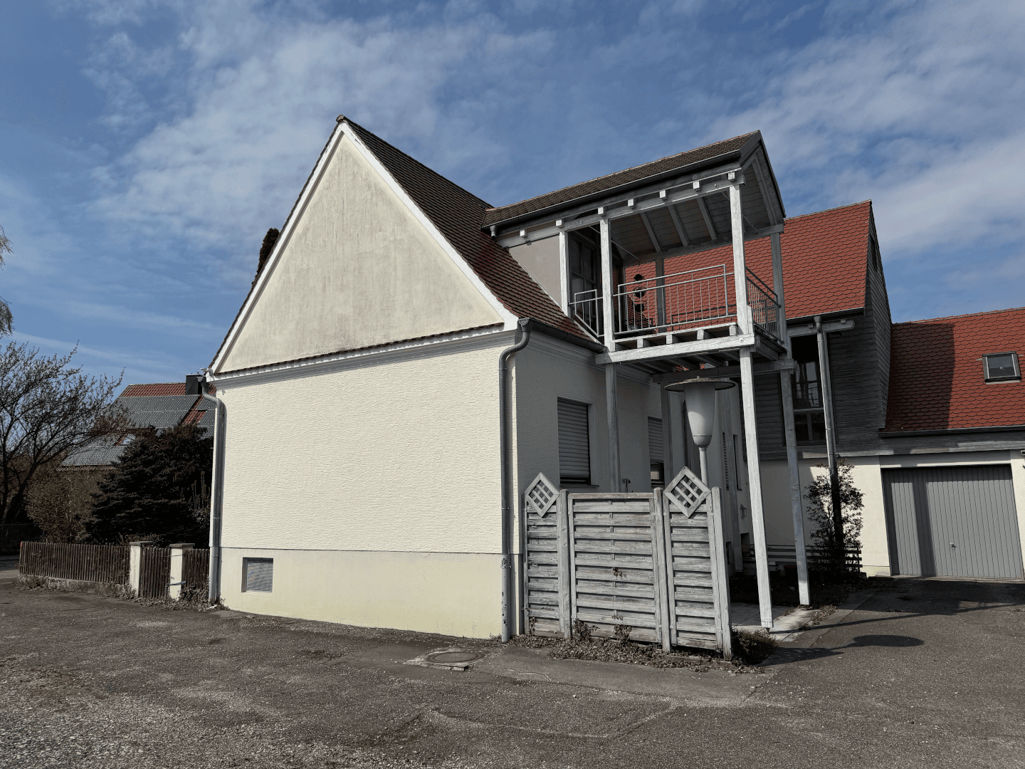 Prodej domu 220 m², pozemek 540 m², Donauwörth, Bavorsko Prodej domu 220 m², pozemek 540 m², Donauwörth, Bavorsko