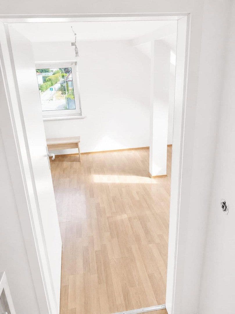 Pronájem bytu 3+1 55 m², Langquaid, Bavorsko Pronájem bytu 3+1 55 m², Langquaid, Bavorsko