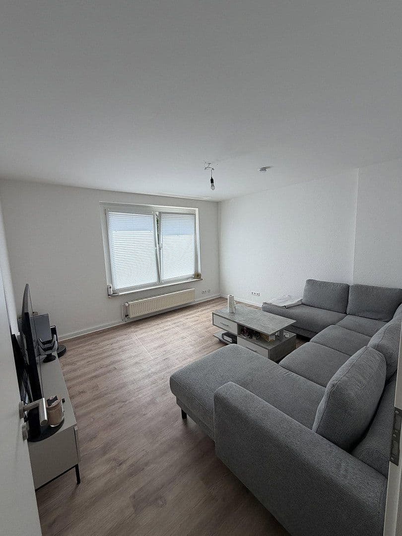 Pronájem bytu 3+1 65 m², Kölner Straße 228, Krefeld, Severní Porýní-Vestfálsko Pronájem bytu 3+1 65 m², Kölner Straße 228, Krefeld, Severní Porýní-Vestfálsko
