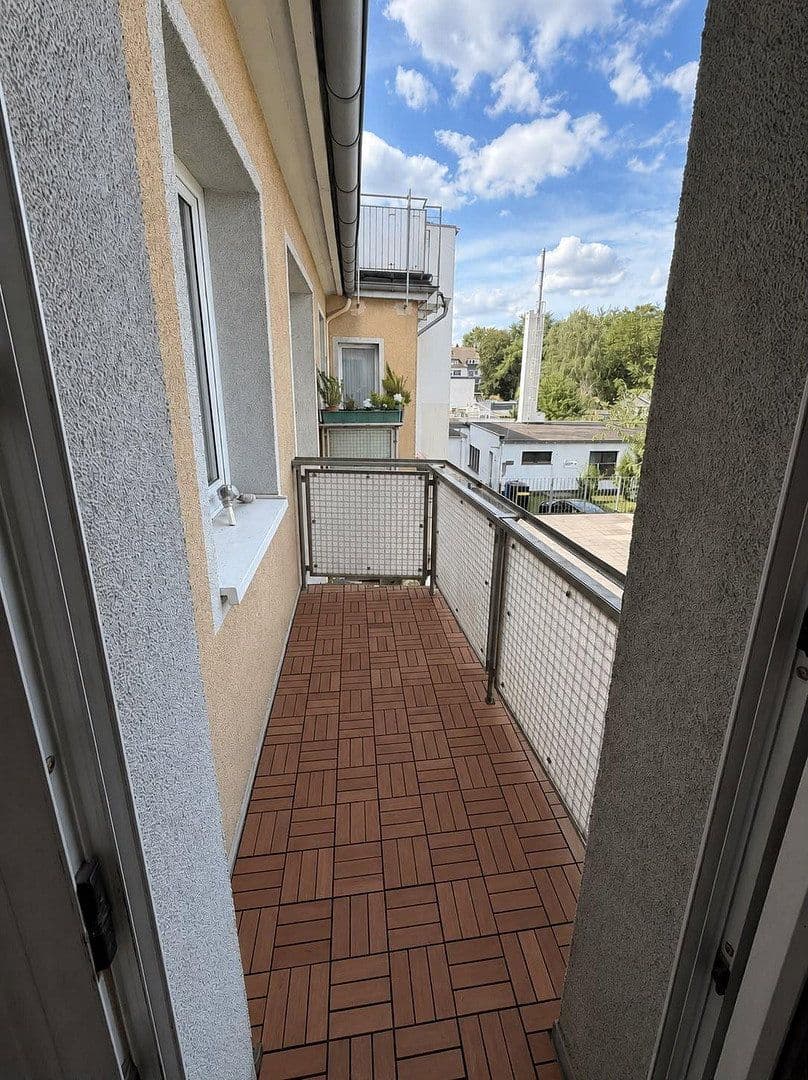 Pronájem bytu 3+1 65 m², Kölner Straße 228, Krefeld, Severní Porýní-Vestfálsko Pronájem bytu 3+1 65 m², Kölner Straße 228, Krefeld, Severní Porýní-Vestfálsko
