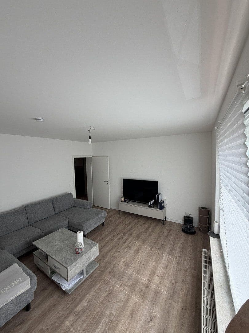 Pronájem bytu 3+1 65 m², Kölner Straße 228, Krefeld, Severní Porýní-Vestfálsko Pronájem bytu 3+1 65 m², Kölner Straße 228, Krefeld, Severní Porýní-Vestfálsko