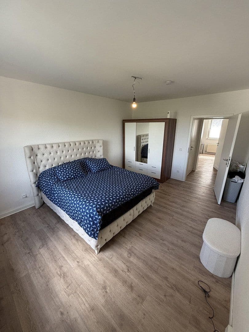 Pronájem bytu 3+1 65 m², Kölner Straße 228, Krefeld, Severní Porýní-Vestfálsko Pronájem bytu 3+1 65 m², Kölner Straße 228, Krefeld, Severní Porýní-Vestfálsko