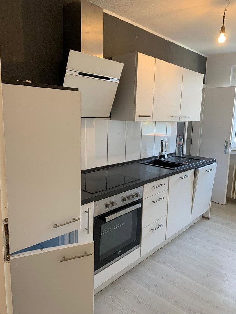Pronájem bytu 4+1 86 m², Kommenderiestr. 49, Osnabrück, Dolní Sasko Pronájem bytu 4+1 86 m², Kommenderiestr. 49, Osnabrück, Dolní Sasko