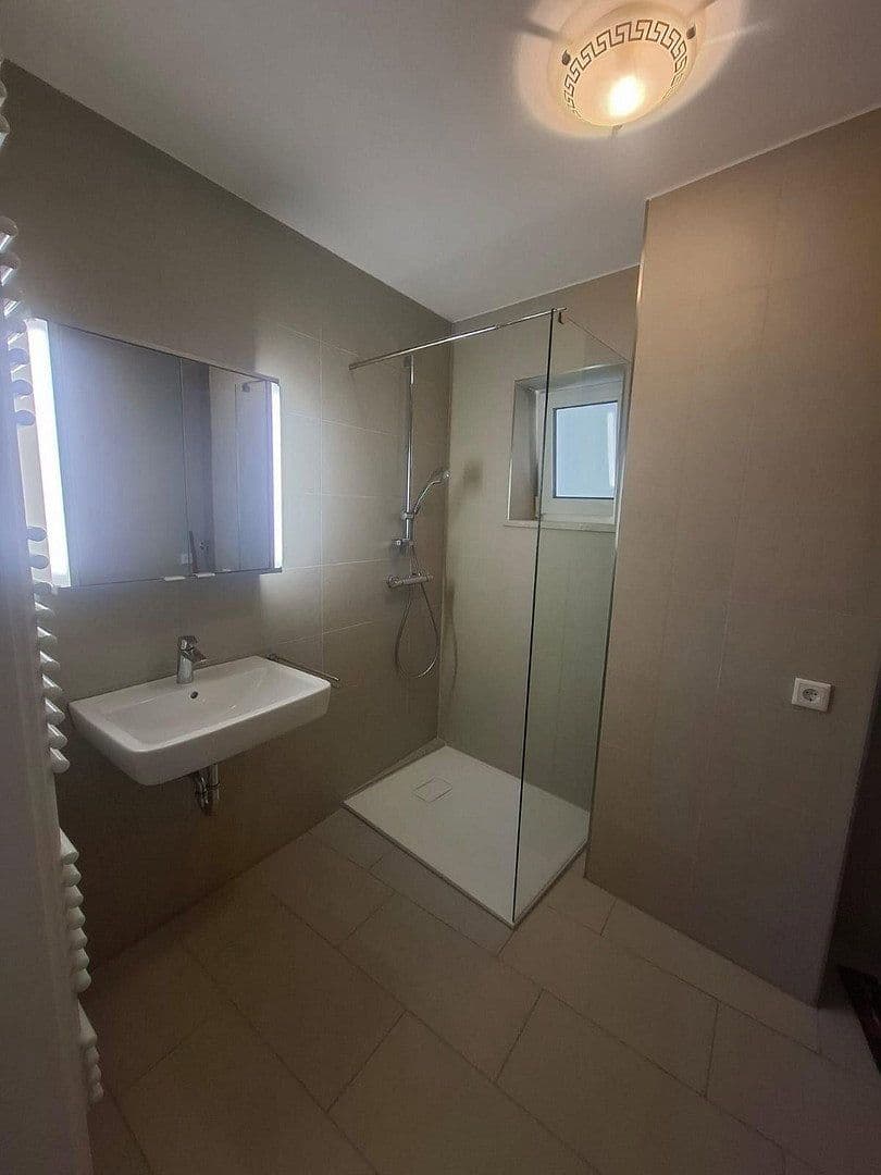 Pronájem bytu 2+1 42 m², Pfaffenhofen, Bavorsko Pronájem bytu 2+1 42 m², Pfaffenhofen, Bavorsko