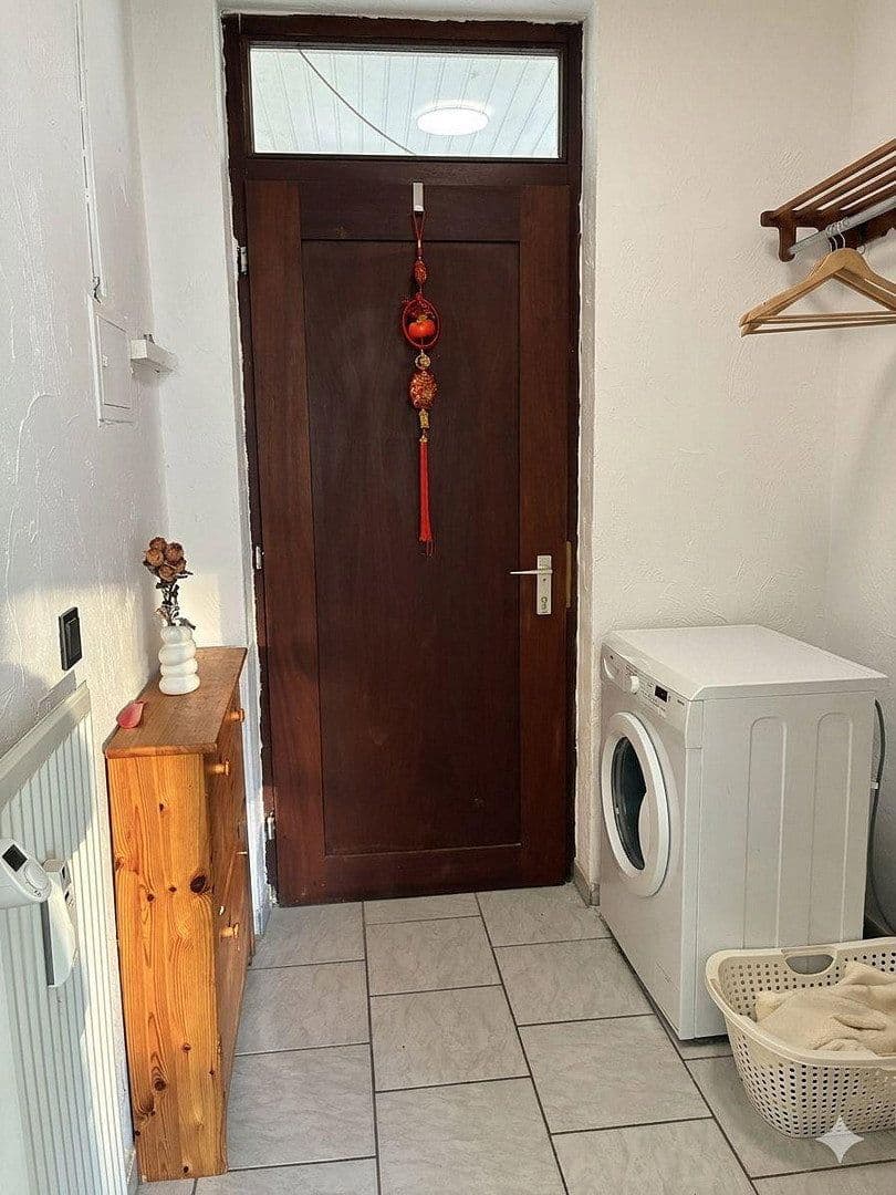 Pronájem bytu 1+1 34 m², Westliche Stadtmauerstraße 64, Erlangen, Bavorsko Pronájem bytu 1+1 34 m², Westliche Stadtmauerstraße 64, Erlangen, Bavorsko