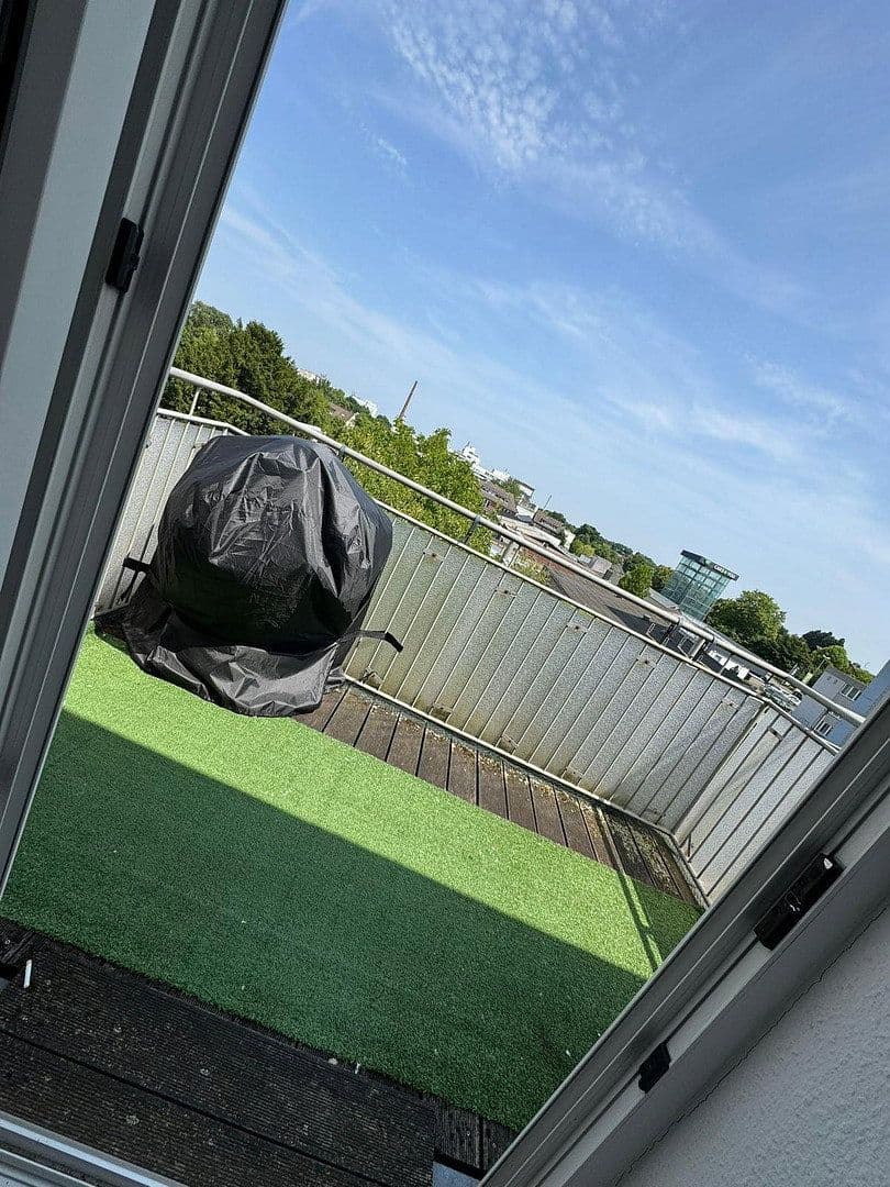 Pronájem bytu 3+1 64 m², Kölner Straße 228, Krefeld, Severní Porýní-Vestfálsko Pronájem bytu 3+1 64 m², Kölner Straße 228, Krefeld, Severní Porýní-Vestfálsko