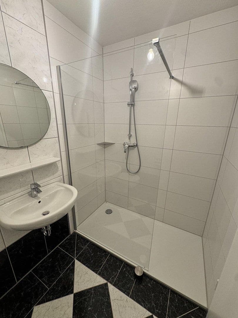 Pronájem bytu 2+1 63 m², Bahnhofstr. 6, Bad Honnef, Severní Porýní-Vestfálsko Pronájem bytu 2+1 63 m², Bahnhofstr. 6, Bad Honnef, Severní Porýní-Vestfálsko