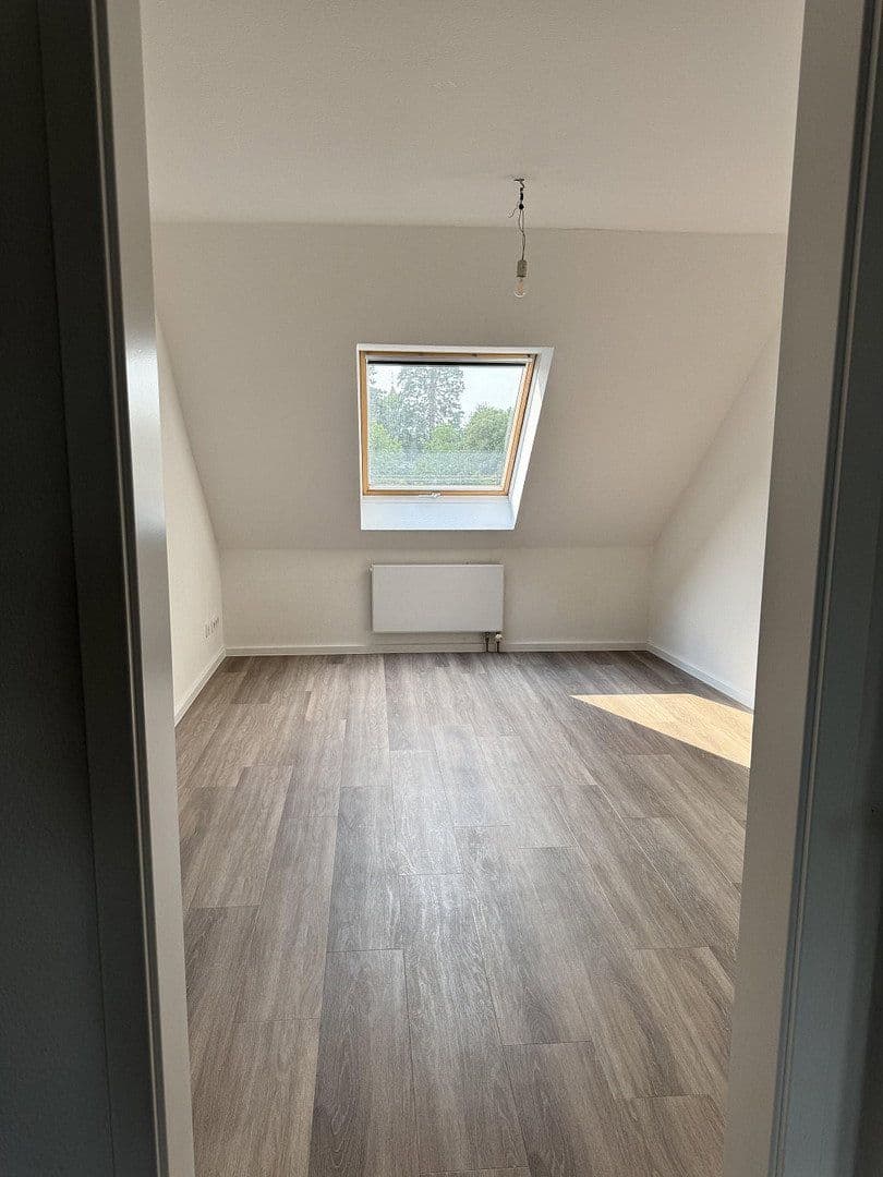 Pronájem bytu 2+1 63 m², Bahnhofstr. 6, Bad Honnef, Severní Porýní-Vestfálsko Pronájem bytu 2+1 63 m², Bahnhofstr. 6, Bad Honnef, Severní Porýní-Vestfálsko