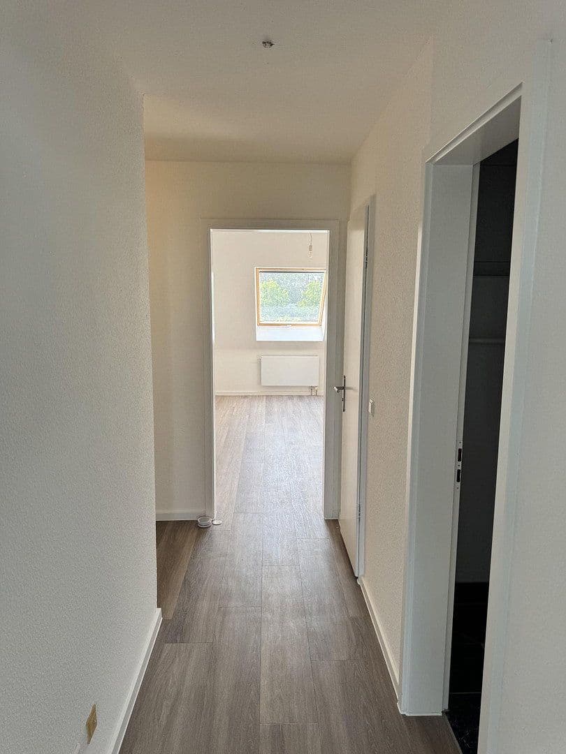 Pronájem bytu 2+1 63 m², Bahnhofstr. 6, Bad Honnef, Severní Porýní-Vestfálsko Pronájem bytu 2+1 63 m², Bahnhofstr. 6, Bad Honnef, Severní Porýní-Vestfálsko