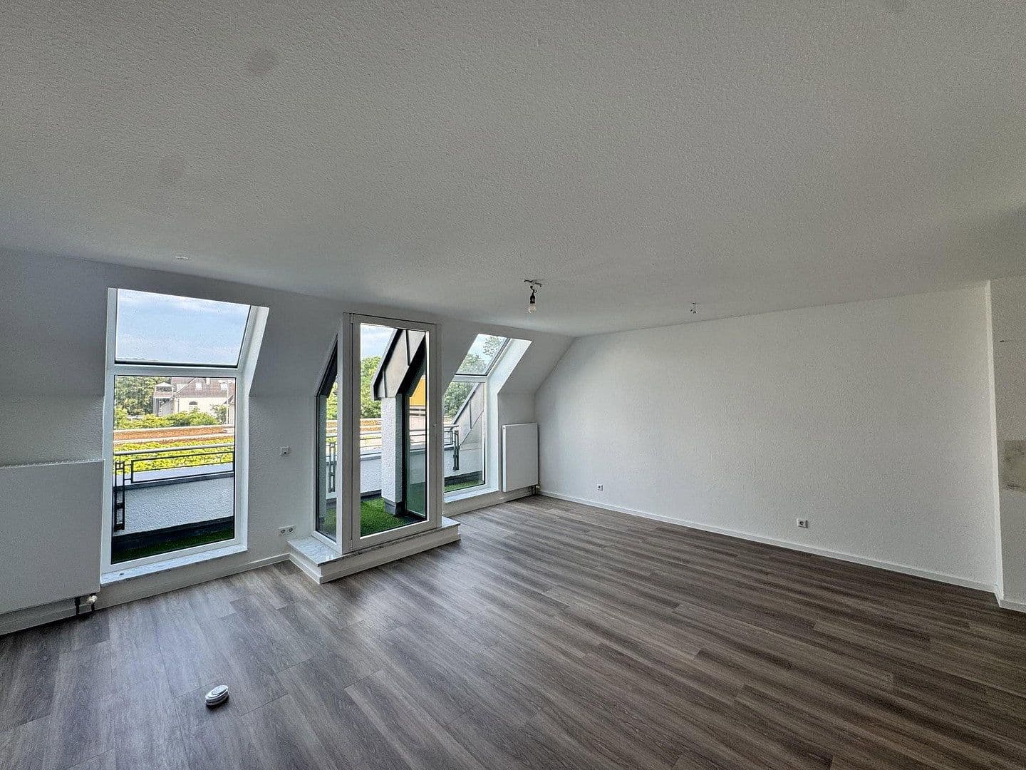 Pronájem bytu 2+1 63 m², Bahnhofstr. 6, Bad Honnef, Severní Porýní-Vestfálsko Pronájem bytu 2+1 63 m², Bahnhofstr. 6, Bad Honnef, Severní Porýní-Vestfálsko