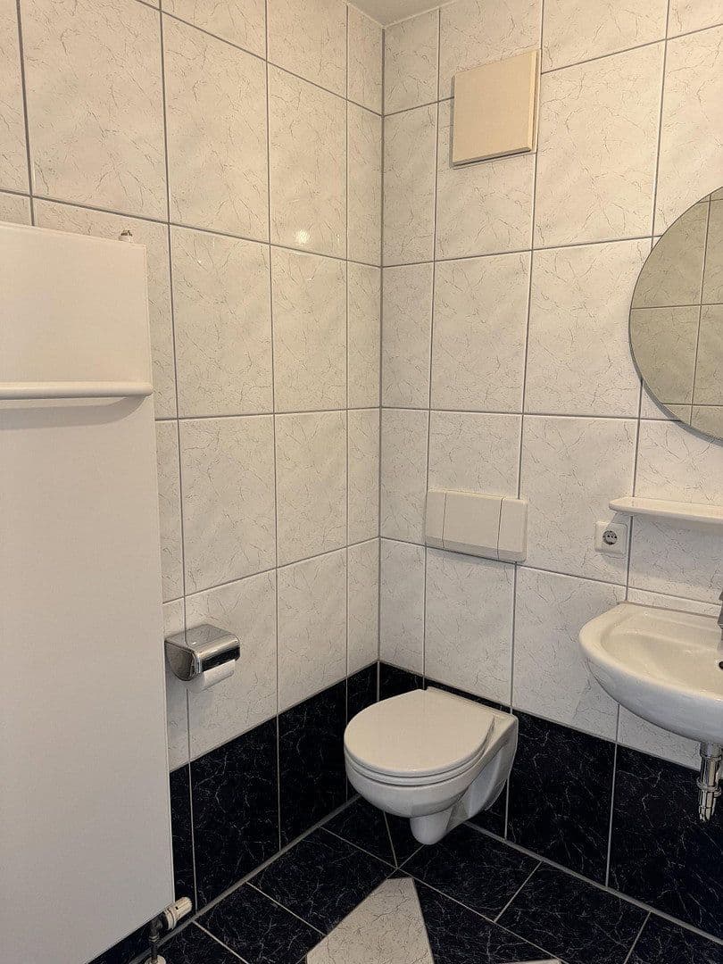 Pronájem bytu 2+1 63 m², Bahnhofstr. 6, Bad Honnef, Severní Porýní-Vestfálsko Pronájem bytu 2+1 63 m², Bahnhofstr. 6, Bad Honnef, Severní Porýní-Vestfálsko