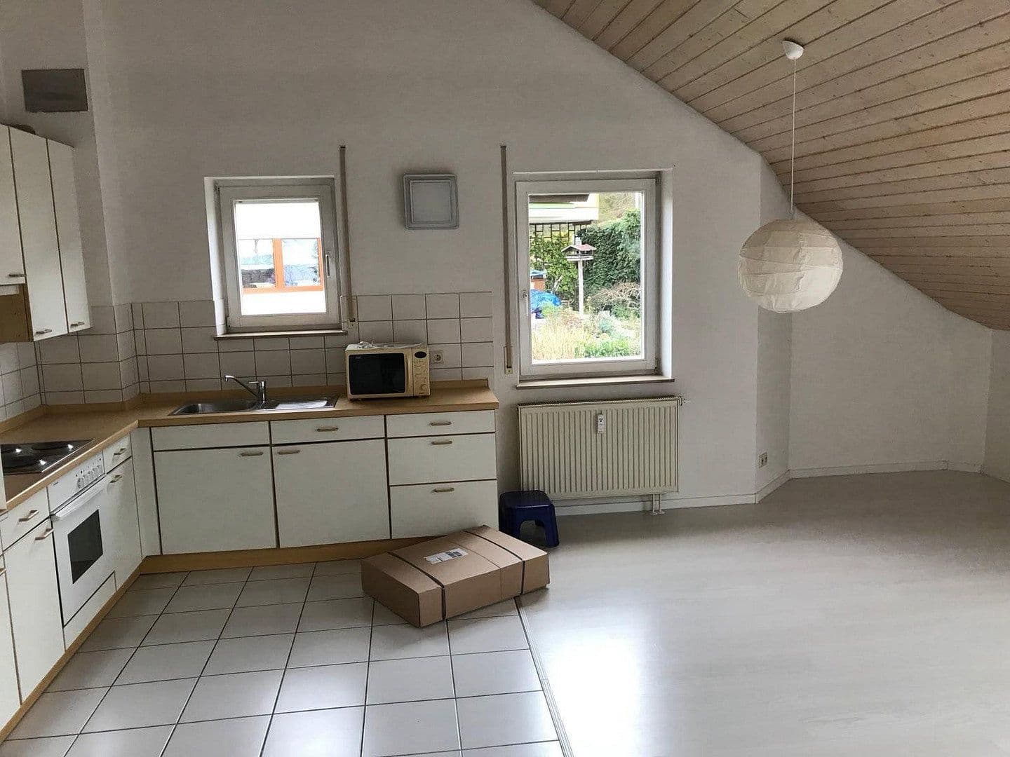 Pronájem bytu 2+1 50 m², Ammerbuch, Bádensko-Württembersko Pronájem bytu 2+1 50 m², Ammerbuch, Bádensko-Württembersko