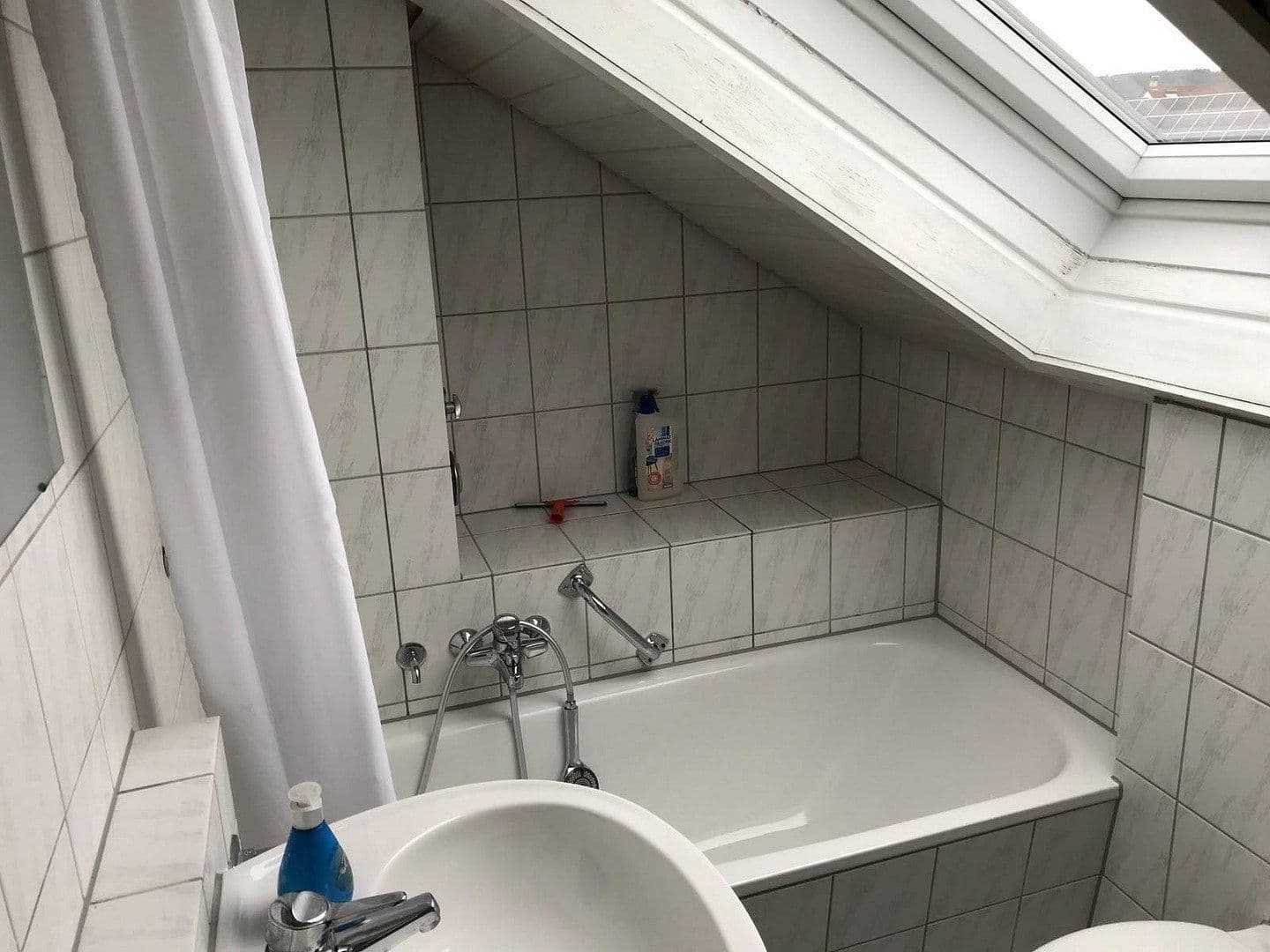 Pronájem bytu 2+1 50 m², Ammerbuch, Bádensko-Württembersko Pronájem bytu 2+1 50 m², Ammerbuch, Bádensko-Württembersko