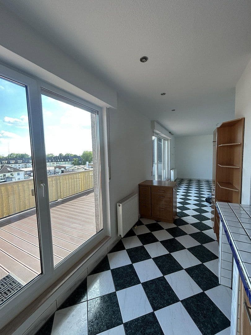 Pronájem bytu 2+kk 74 m², Tulpenstr. 28, Duisburg, Severní Porýní-Vestfálsko Pronájem bytu 2+kk 74 m², Tulpenstr. 28, Duisburg, Severní Porýní-Vestfálsko