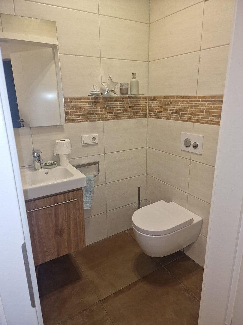 Pronájem bytu 3+1 97 m², Händelstr. 37, Bedburg, Severní Porýní-Vestfálsko Pronájem bytu 3+1 97 m², Händelstr. 37, Bedburg, Severní Porýní-Vestfálsko