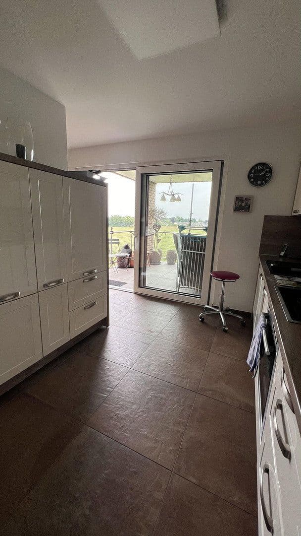 Pronájem bytu 3+1 97 m², Händelstr. 37, Bedburg, Severní Porýní-Vestfálsko Pronájem bytu 3+1 97 m², Händelstr. 37, Bedburg, Severní Porýní-Vestfálsko