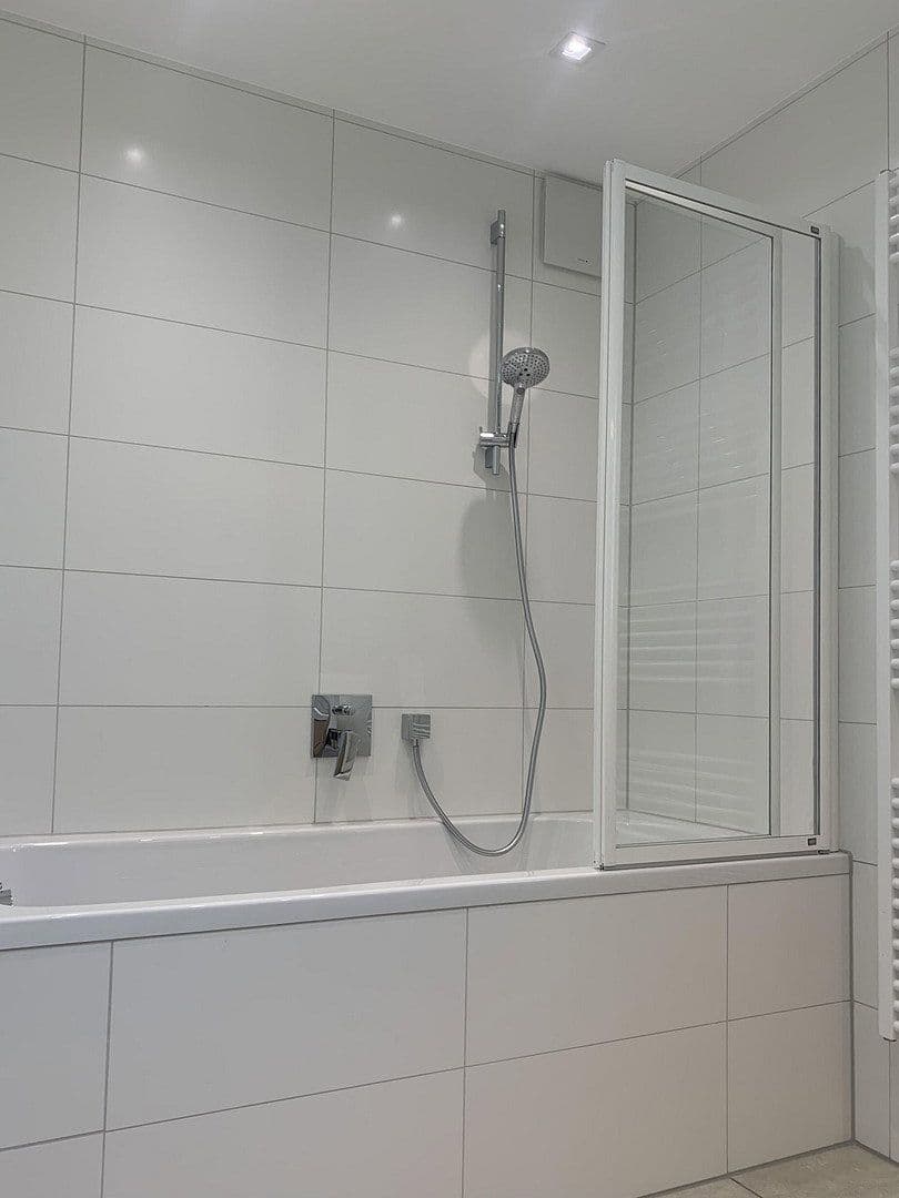 Pronájem bytu 3+1 115 m², Aschaffenburg, Bavorsko Pronájem bytu 3+1 115 m², Aschaffenburg, Bavorsko