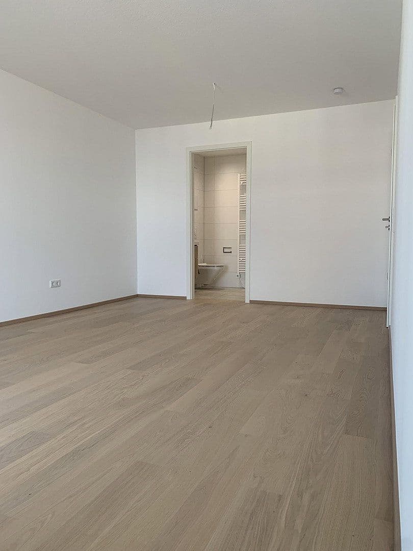 Pronájem bytu 3+1 115 m², Aschaffenburg, Bavorsko Pronájem bytu 3+1 115 m², Aschaffenburg, Bavorsko