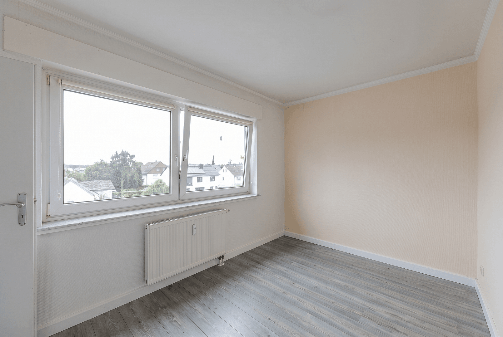 Pronájem bytu 3+1 90 m², Plankstadt, Bádensko-Württembersko Pronájem bytu 3+1 90 m², Plankstadt, Bádensko-Württembersko