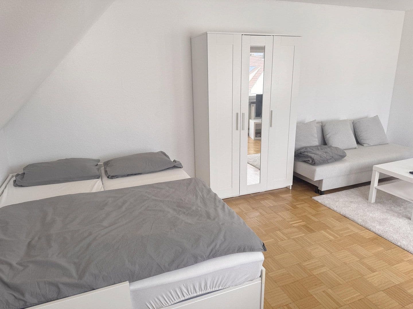 Pronájem bytu 1+1 35 m², Lehnerstr. 20, Lauffen am Neckar, Bádensko-Württembersko Pronájem bytu 1+1 35 m², Lehnerstr. 20, Lauffen am Neckar, Bádensko-Württembersko