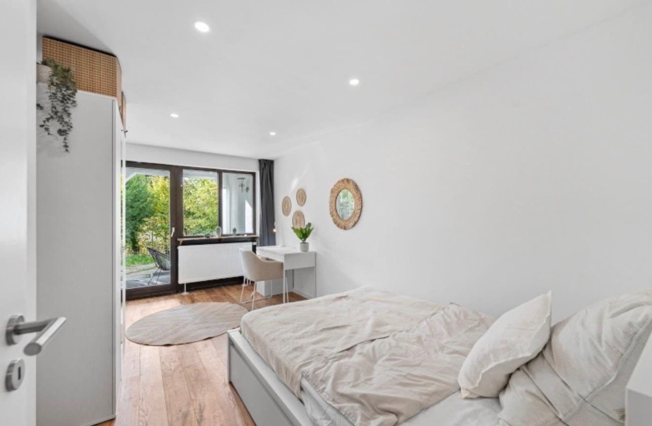 Prodej bytu 3+1 78 m², Köln, Severní Porýní-Vestfálsko Prodej bytu 3+1 78 m², Köln, Severní Porýní-Vestfálsko