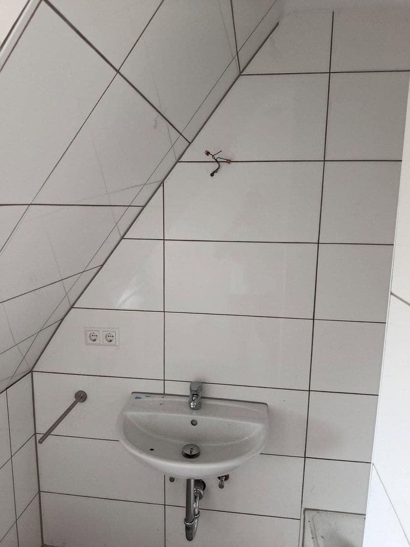 Pronájem bytu 3+1 52 m², Brockenbergstr. 1, Holzgerlingen, Bádensko-Württembersko Pronájem bytu 3+1 52 m², Brockenbergstr. 1, Holzgerlingen, Bádensko-Württembersko