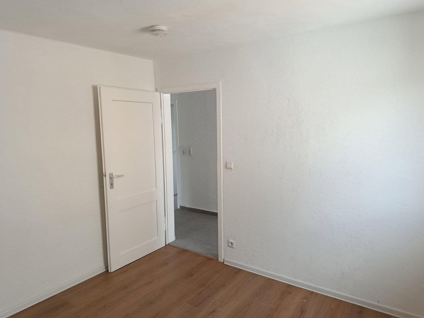 Pronájem bytu 3+1 52 m², Brockenbergstr. 1, Holzgerlingen, Bádensko-Württembersko Pronájem bytu 3+1 52 m², Brockenbergstr. 1, Holzgerlingen, Bádensko-Württembersko