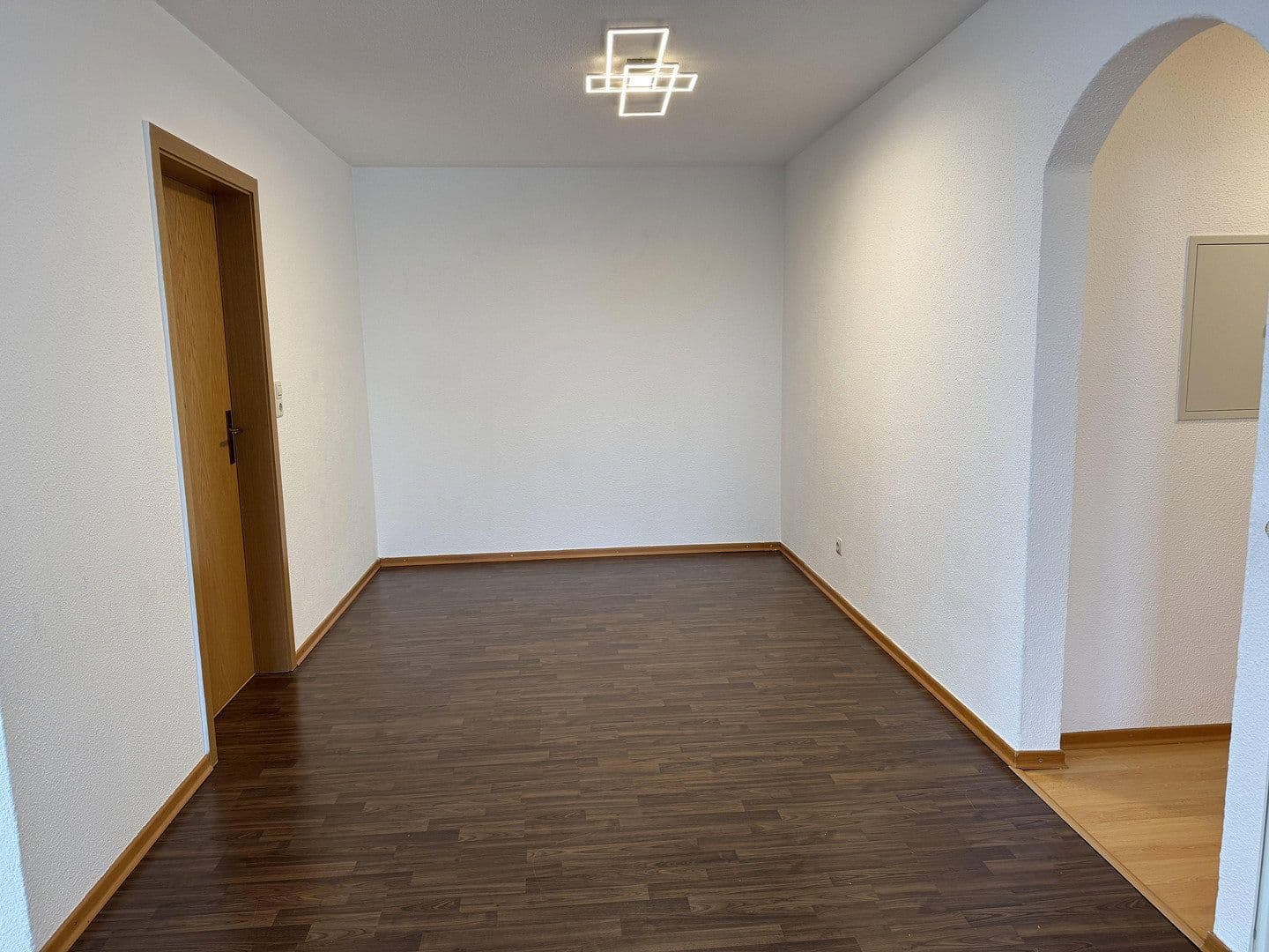 Pronájem bytu 3+kk 90 m², Lottstetten, Bádensko-Württembersko Pronájem bytu 3+kk 90 m², Lottstetten, Bádensko-Württembersko
