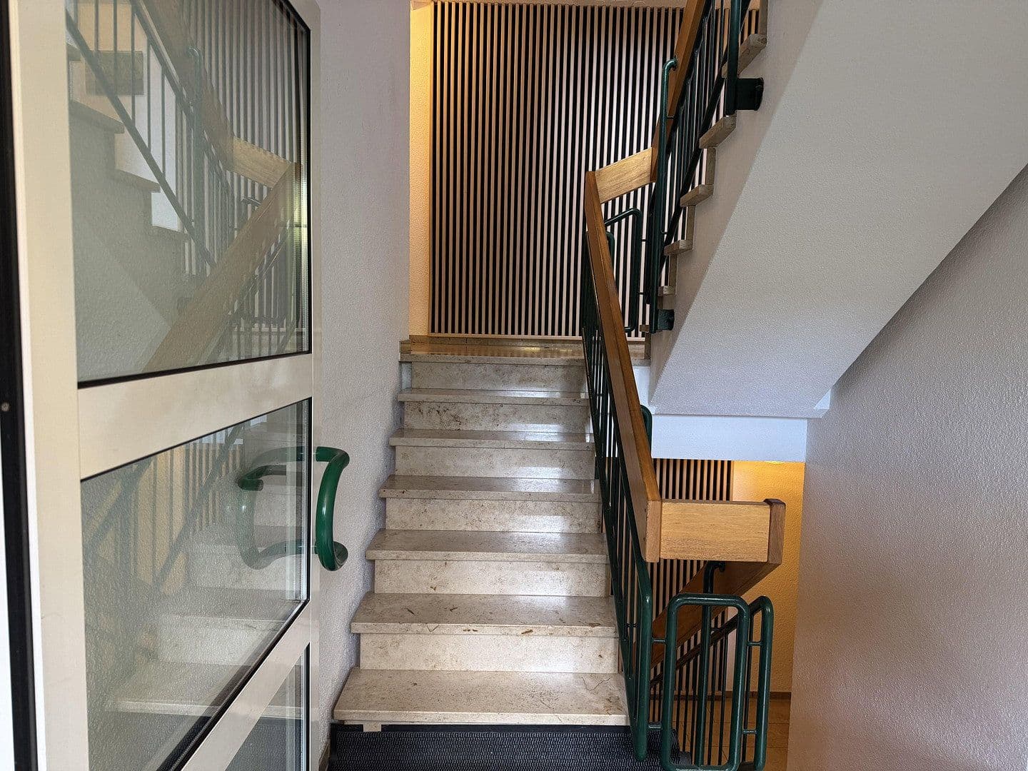 Pronájem bytu 3+kk 90 m², Lottstetten, Bádensko-Württembersko Pronájem bytu 3+kk 90 m², Lottstetten, Bádensko-Württembersko