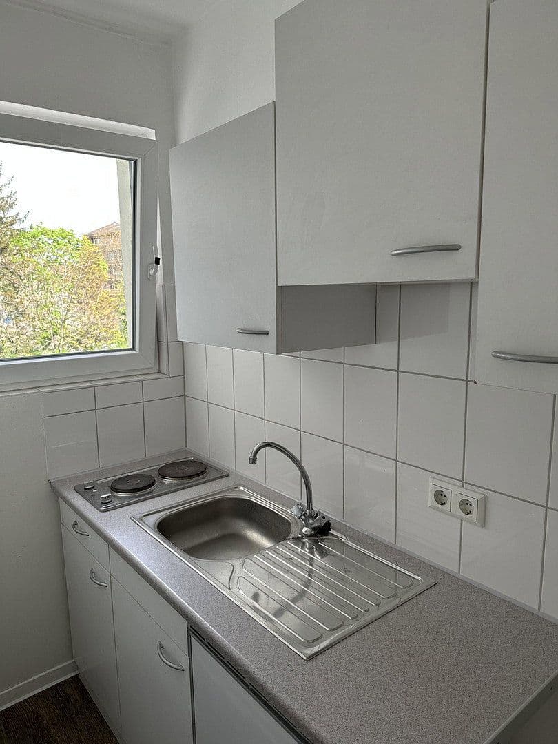 Pronájem bytu 1+1 25 m², Bibienastraße, Mannheim, Bádensko-Württembersko Pronájem bytu 1+1 25 m², Bibienastraße, Mannheim, Bádensko-Württembersko