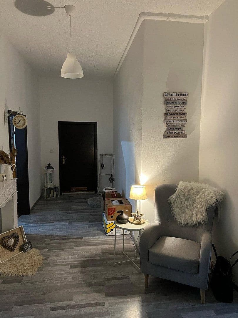 Pronájem bytu 4+1 107 m², Ascher Str. 15, Hof, Bavorsko Pronájem bytu 4+1 107 m², Ascher Str. 15, Hof, Bavorsko