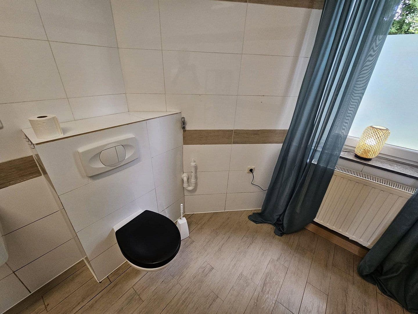 Pronájem bytu 4+1 107 m², Ascher Str. 15, Hof, Bavorsko Pronájem bytu 4+1 107 m², Ascher Str. 15, Hof, Bavorsko