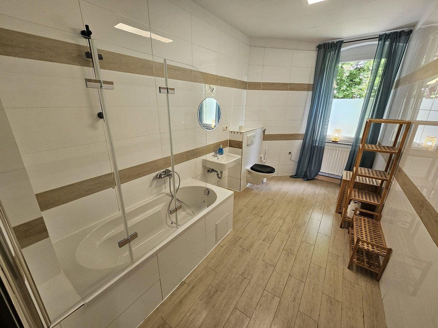Pronájem bytu 4+1 107 m², Ascher Str. 15, Hof, Bavorsko Pronájem bytu 4+1 107 m², Ascher Str. 15, Hof, Bavorsko