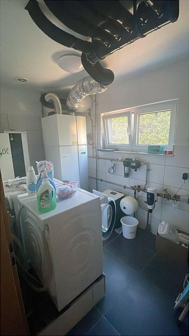 Pronájem domu 168 m², pozemek 411 m², Neuburger Straße 21a, Ehekirchen, Bavorsko Pronájem domu 168 m², pozemek 411 m², Neuburger Straße 21a, Ehekirchen, Bavorsko