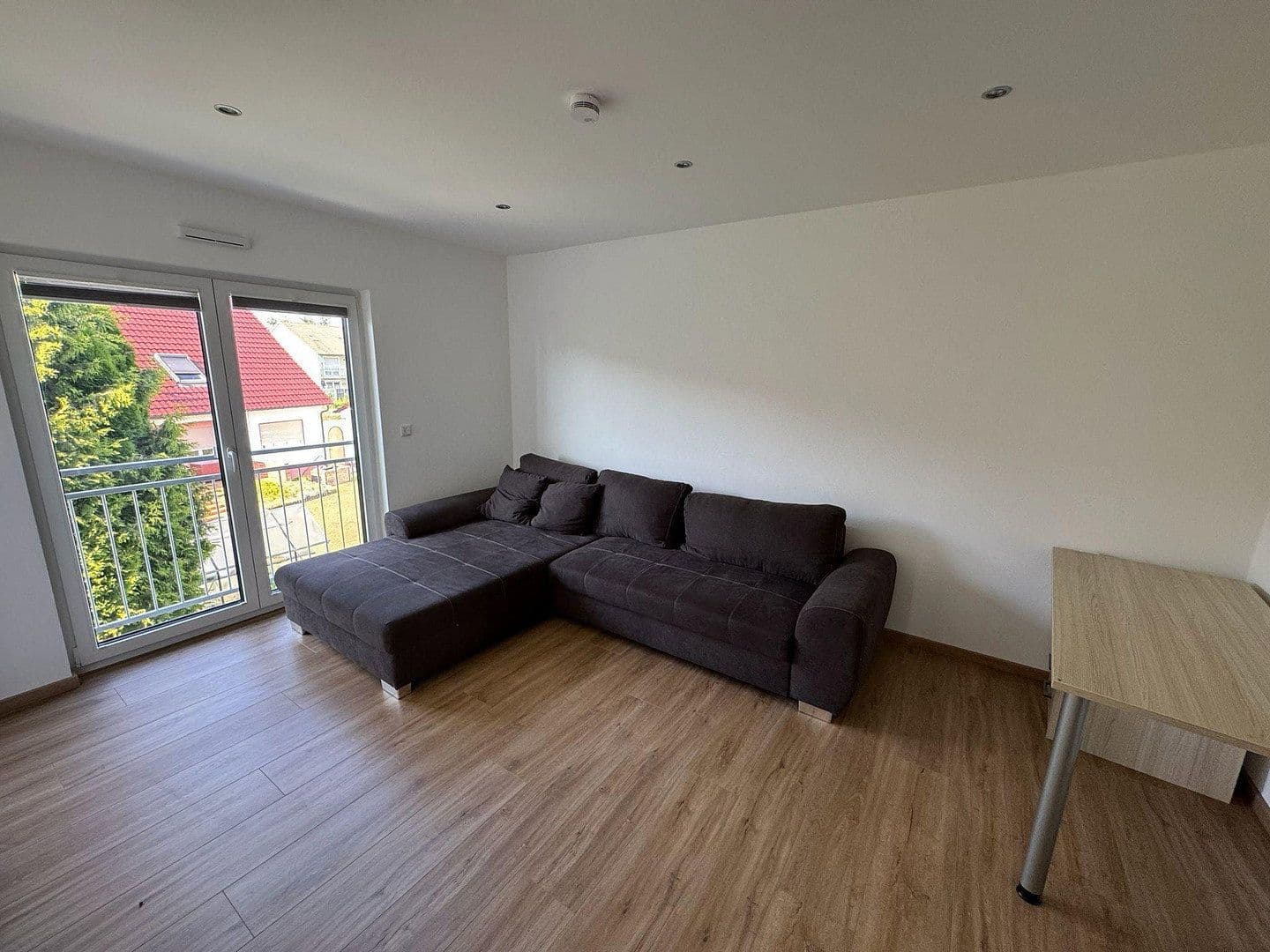 Pronájem domu 168 m², pozemek 411 m², Neuburger Straße 21a, Ehekirchen, Bavorsko Pronájem domu 168 m², pozemek 411 m², Neuburger Straße 21a, Ehekirchen, Bavorsko