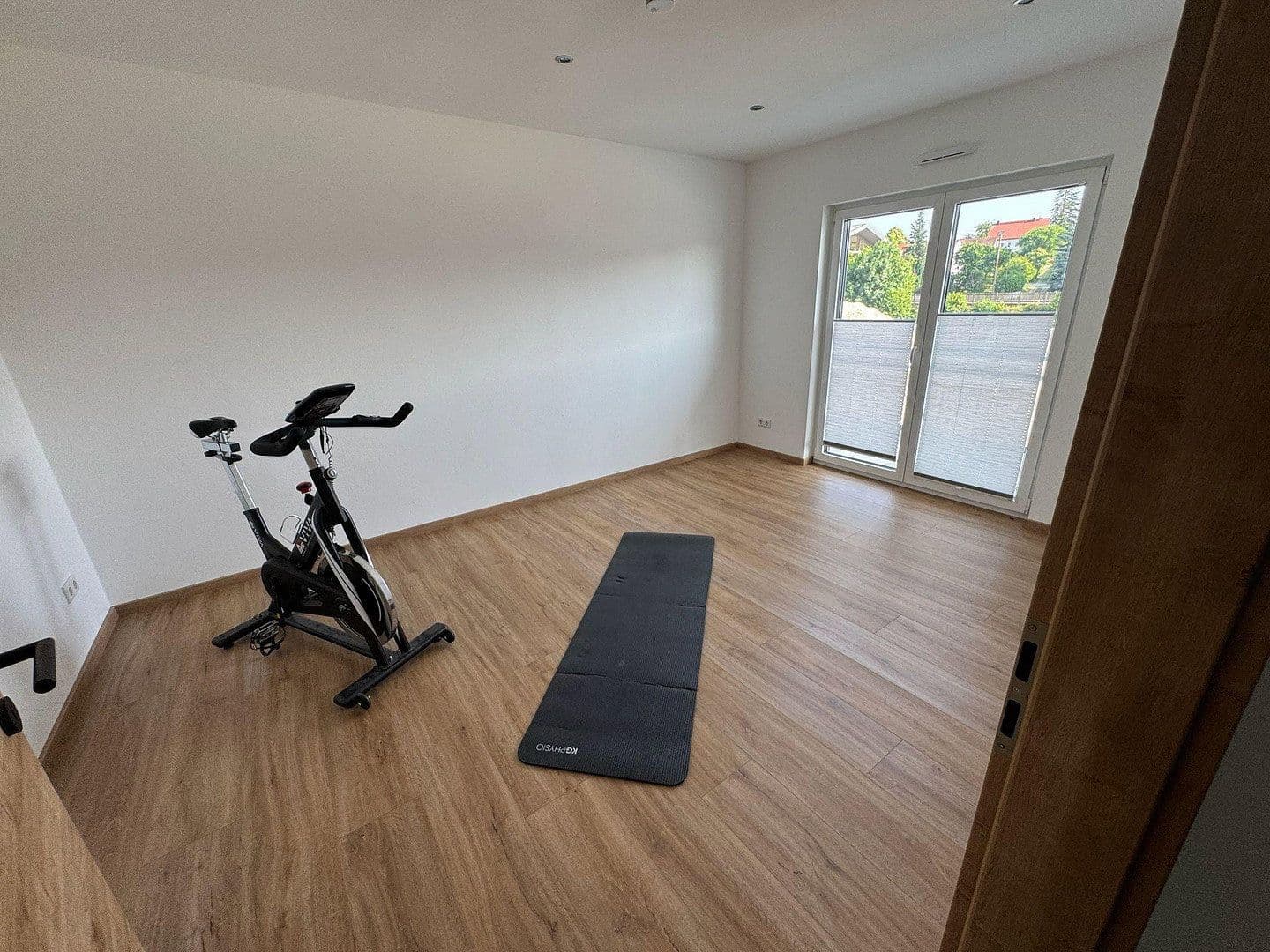 Pronájem domu 168 m², pozemek 411 m², Neuburger Straße 21a, Ehekirchen, Bavorsko Pronájem domu 168 m², pozemek 411 m², Neuburger Straße 21a, Ehekirchen, Bavorsko