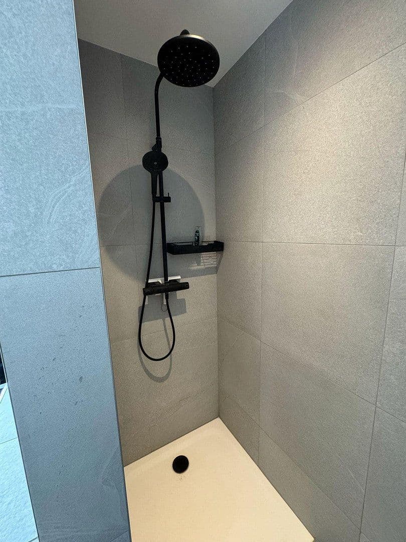 Pronájem domu 168 m², pozemek 411 m², Neuburger Straße 21a, Ehekirchen, Bavorsko Pronájem domu 168 m², pozemek 411 m², Neuburger Straße 21a, Ehekirchen, Bavorsko