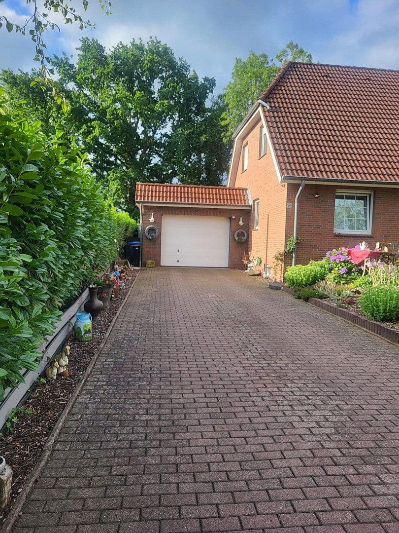 Prodej domu 140 m², pozemek 583 m², Hemmoor, Dolní Sasko Prodej domu 140 m², pozemek 583 m², Hemmoor, Dolní Sasko