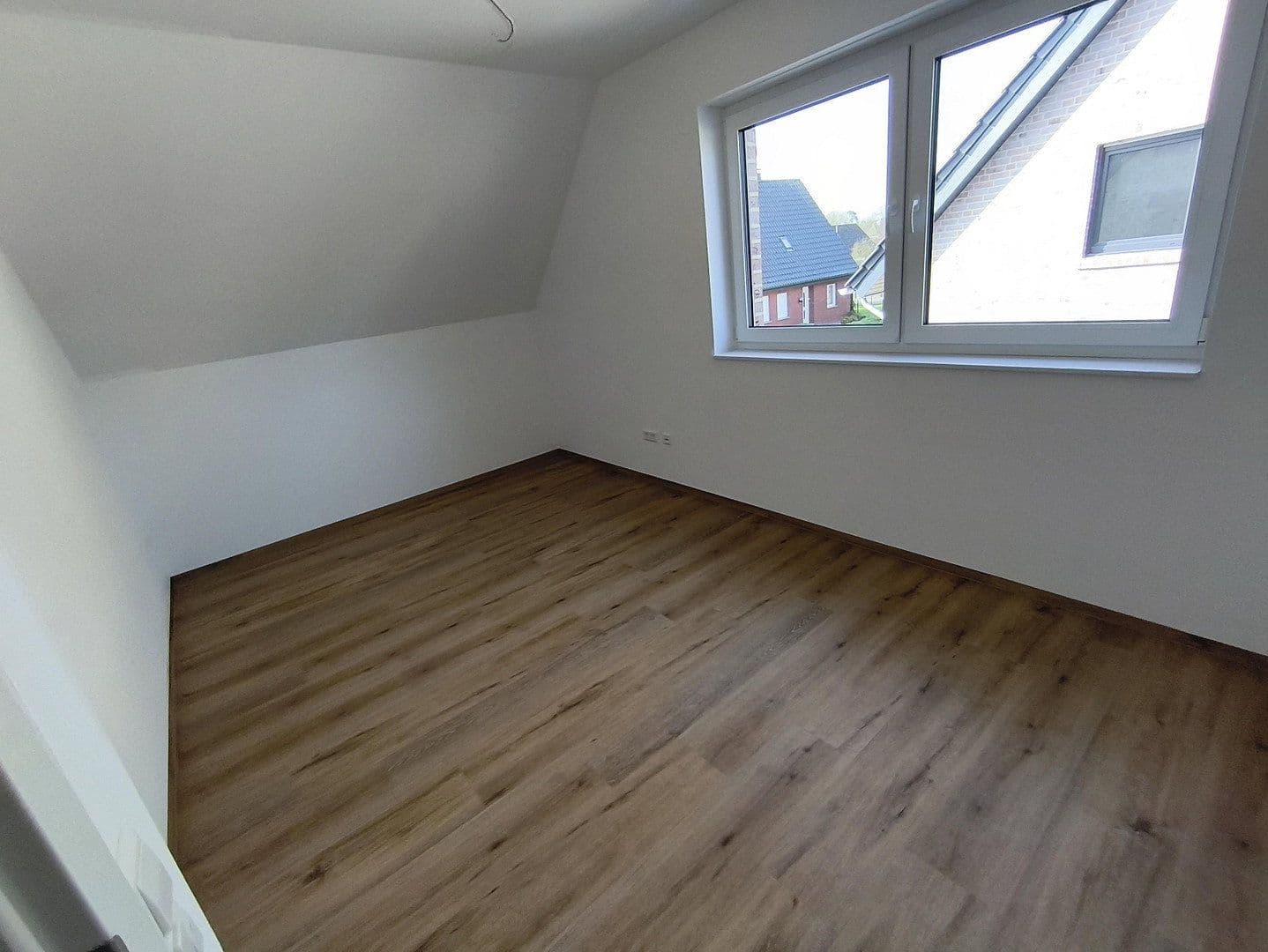 Pronájem domu 129 m², pozemek 246 m², Hebbelstr. 6c, Neuenkirchen, Severní Porýní-Vestfálsko Pronájem domu 129 m², pozemek 246 m², Hebbelstr. 6c, Neuenkirchen, Severní Porýní-Vestfálsko