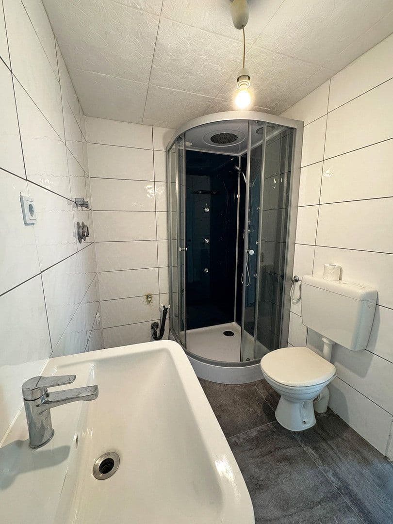Pronájem bytu 2+1 42 m², Duisburg, Severní Porýní-Vestfálsko Pronájem bytu 2+1 42 m², Duisburg, Severní Porýní-Vestfálsko
