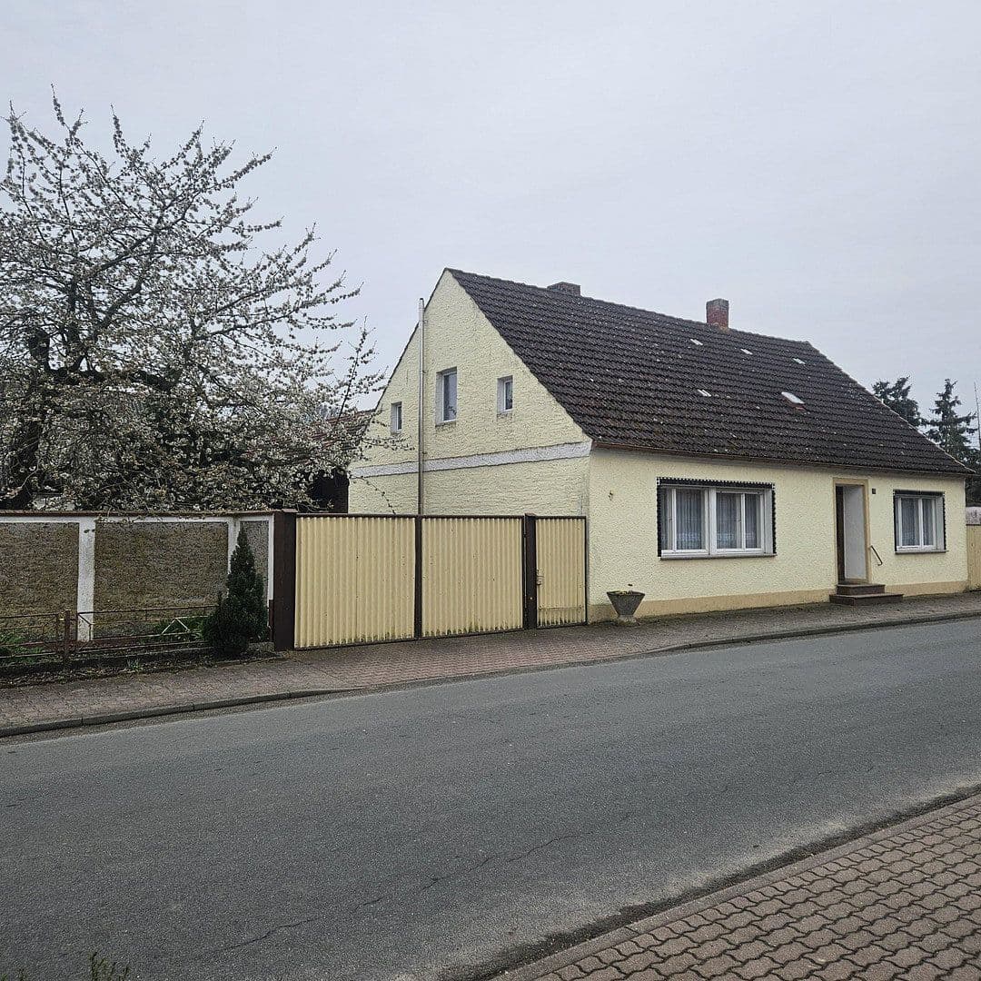 Prodej domu 150 m², pozemek 5.000 m², Neuenklitsche 15, Jerichow, Sasko-Anhaltsko Prodej domu 150 m², pozemek 5.000 m², Neuenklitsche 15, Jerichow, Sasko-Anhaltsko