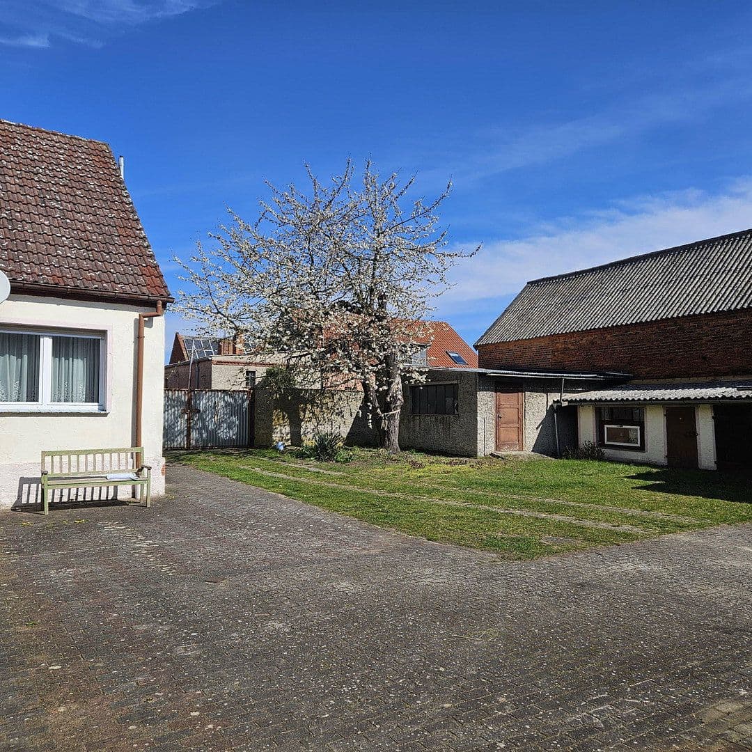 Prodej domu 150 m², pozemek 5.000 m², Neuenklitsche 15, Jerichow, Sasko-Anhaltsko Prodej domu 150 m², pozemek 5.000 m², Neuenklitsche 15, Jerichow, Sasko-Anhaltsko