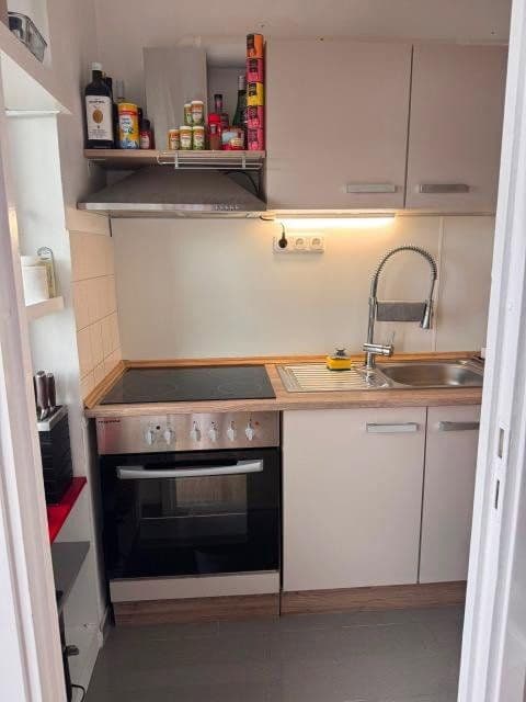 Pronájem bytu 1+1 36 m², Drygalskiallee 118, München, Bavorsko Pronájem bytu 1+1 36 m², Drygalskiallee 118, München, Bavorsko