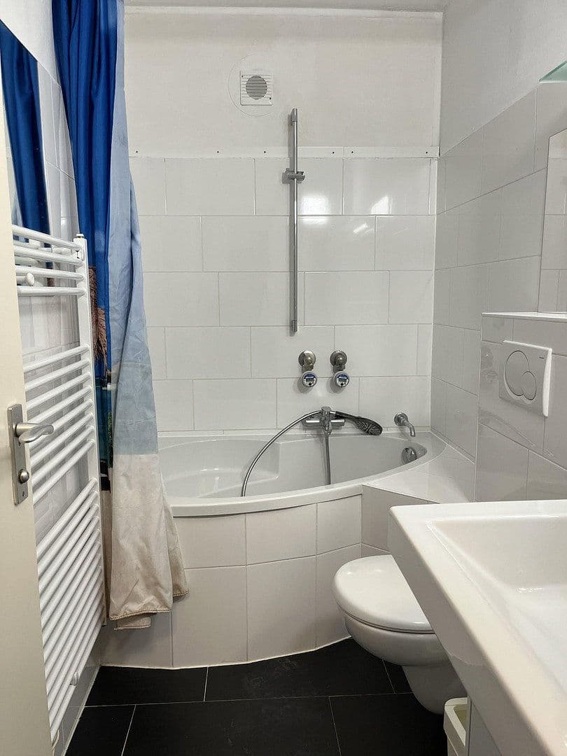 Pronájem bytu 1+1 36 m², Drygalskiallee 118, München, Bavorsko Pronájem bytu 1+1 36 m², Drygalskiallee 118, München, Bavorsko