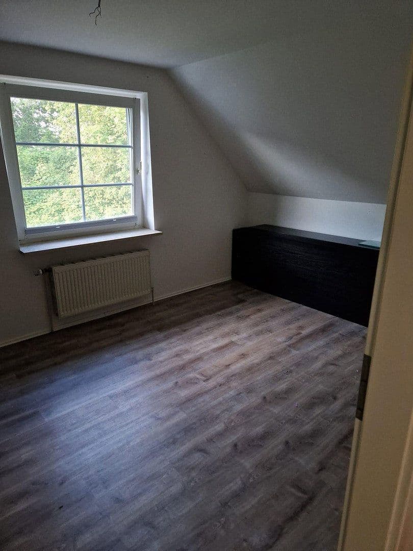 Prodej domu 100 m², pozemek 298 m², Am Raaer Moor 6a, Elmshorn, Šlesvicko-Holštýnsko Prodej domu 100 m², pozemek 298 m², Am Raaer Moor 6a, Elmshorn, Šlesvicko-Holštýnsko