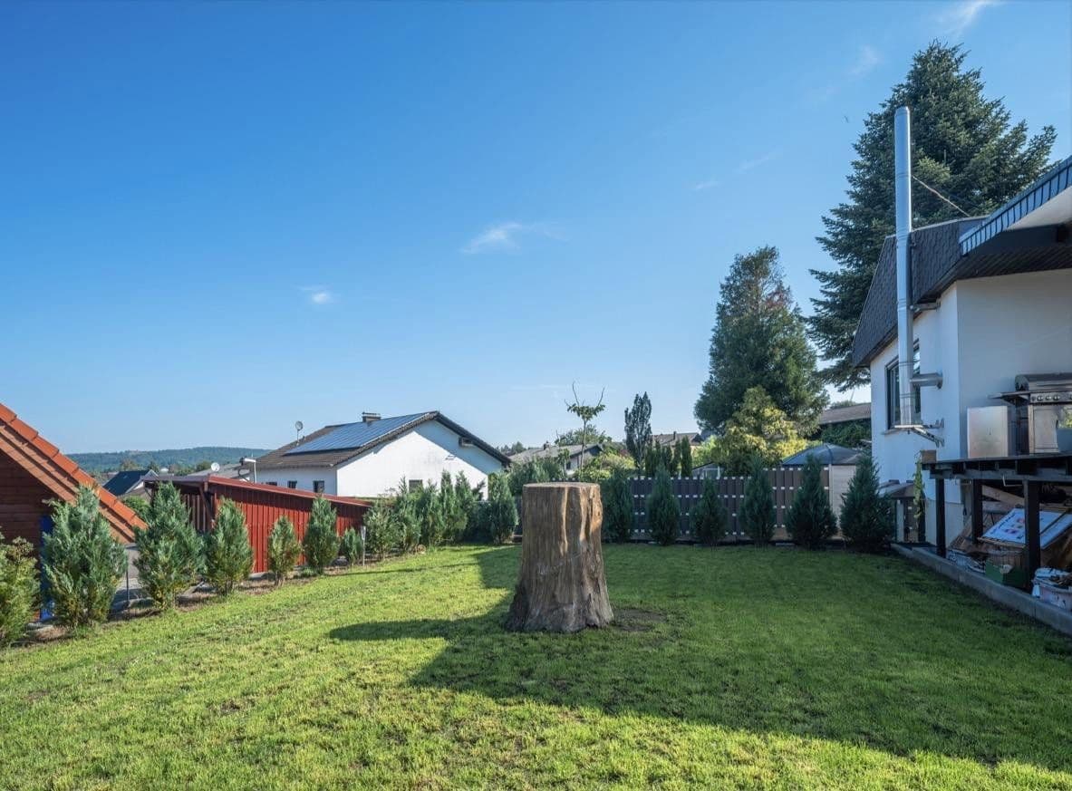Prodej domu 240 m², pozemek 769 m², Krappelroth 29, Schmelz, Země Sársko Prodej domu 240 m², pozemek 769 m², Krappelroth 29, Schmelz, Země Sársko