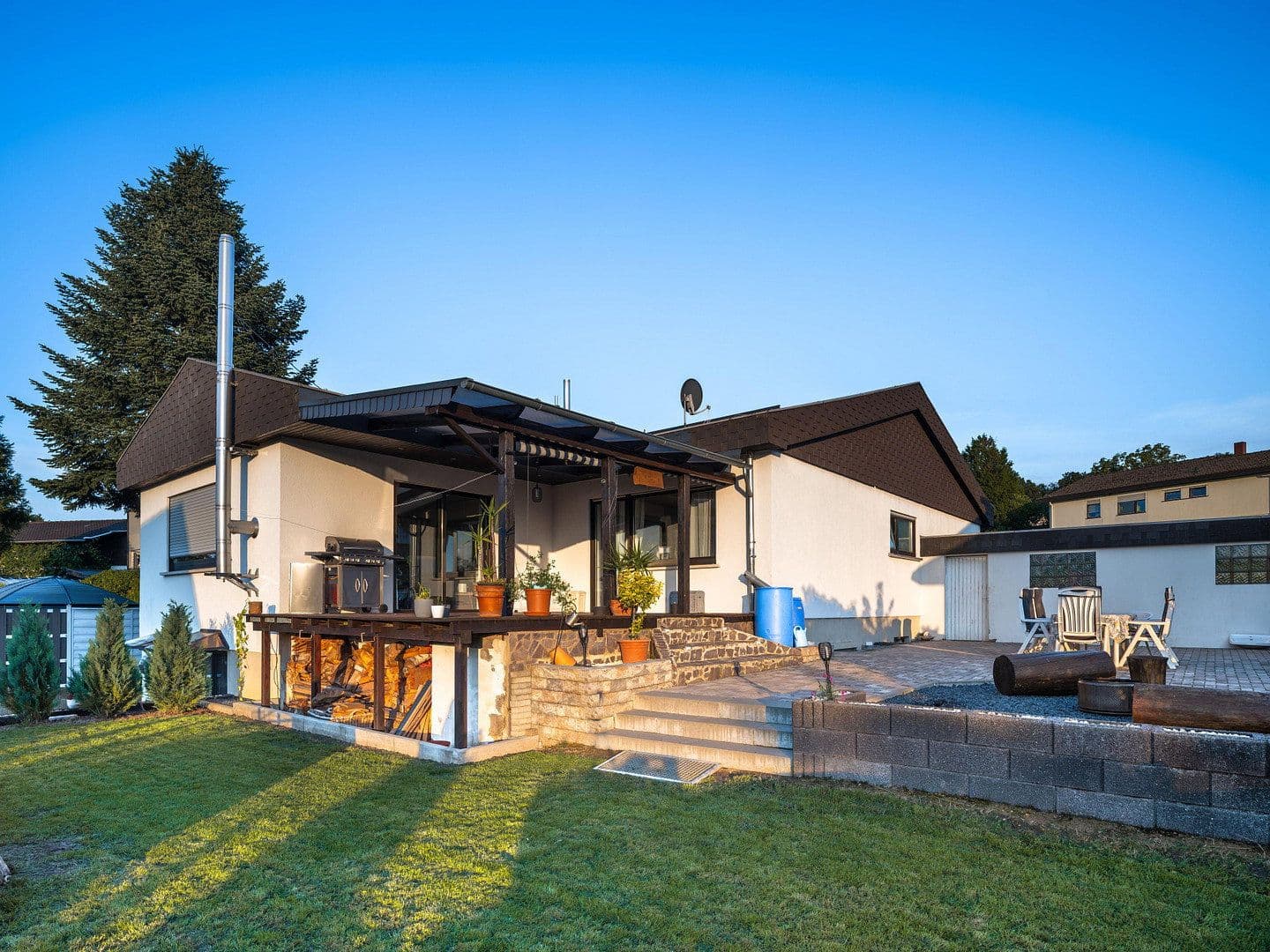 Prodej domu 240 m², pozemek 769 m², Krappelroth 29, Schmelz, Země Sársko Prodej domu 240 m², pozemek 769 m², Krappelroth 29, Schmelz, Země Sársko